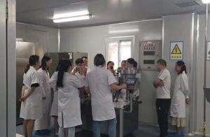 我廠設(shè)備在重慶醫(yī)藥高等專科學(xué)校正式投入使用